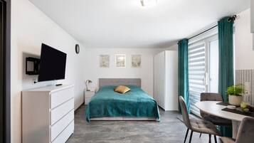 1 chambre, fer et planche à repasser, Wi-Fi, draps fournis
