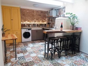 Fridge, microwave, oven, toaster