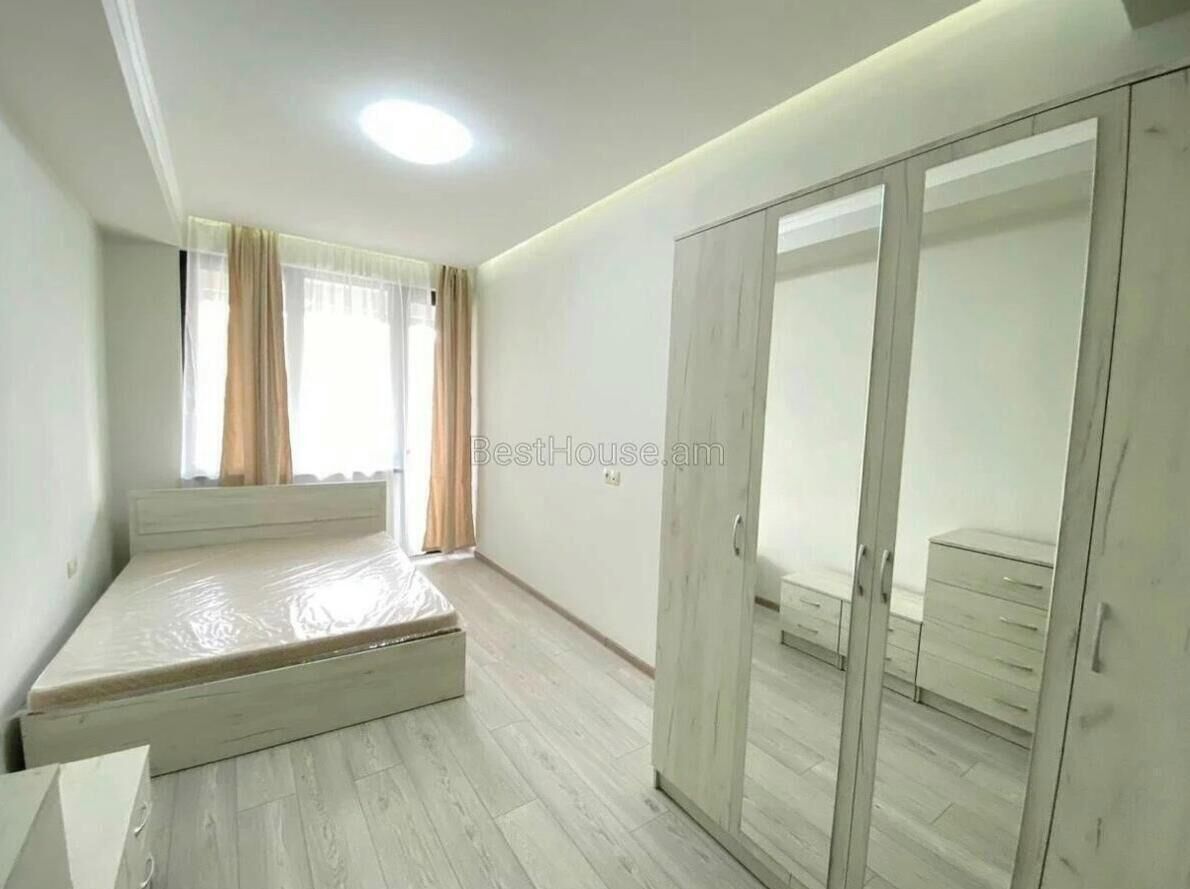 Cortinas opacas y wifi gratis