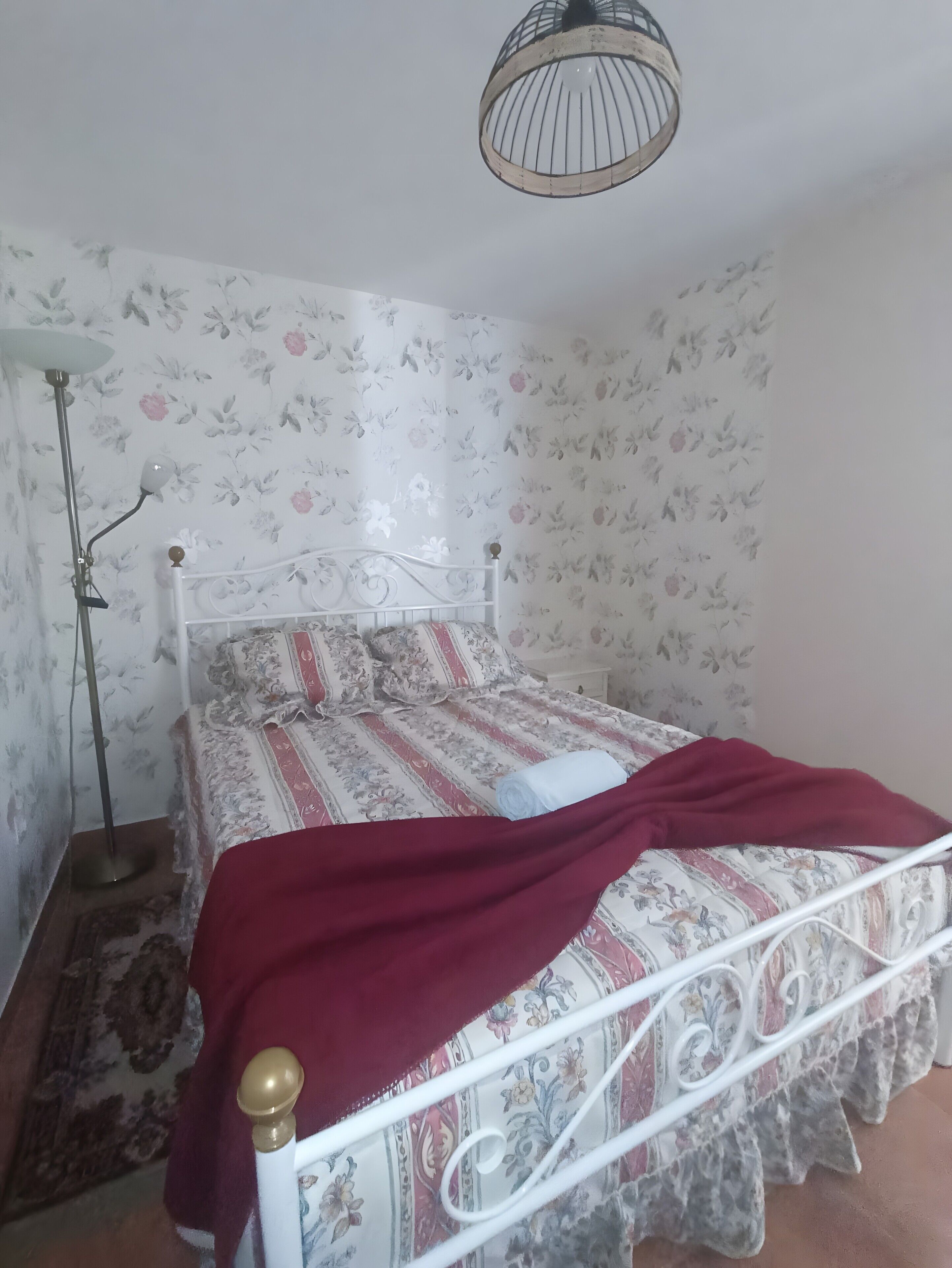 2 bedrooms, bed sheets