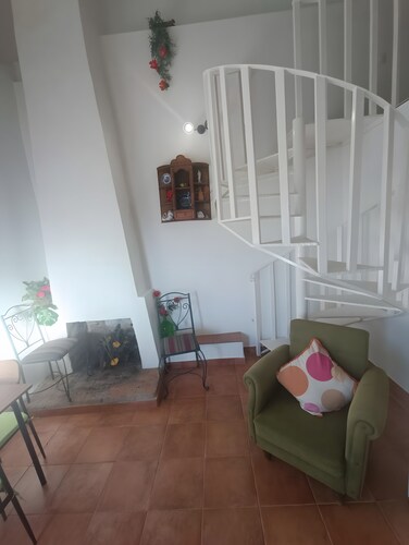 Apartment 'Barnhouse' with Shared Garden and Air Conditioning