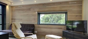 Gîte 2 bungalows, wooded, enclosed and secure grounds.