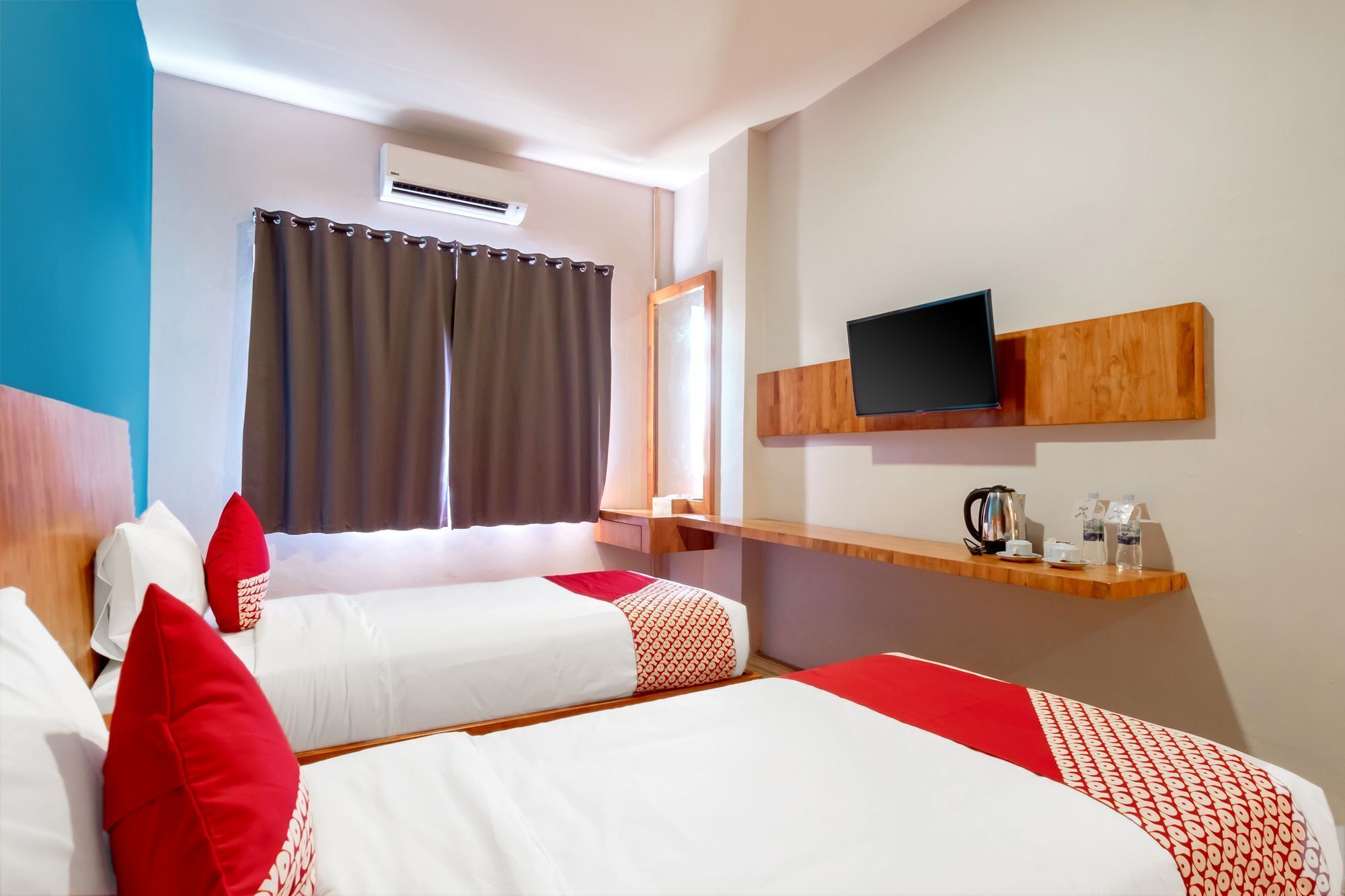 Habitación Deluxe con 2 camas individuales | Wifi gratis y ropa de cama 