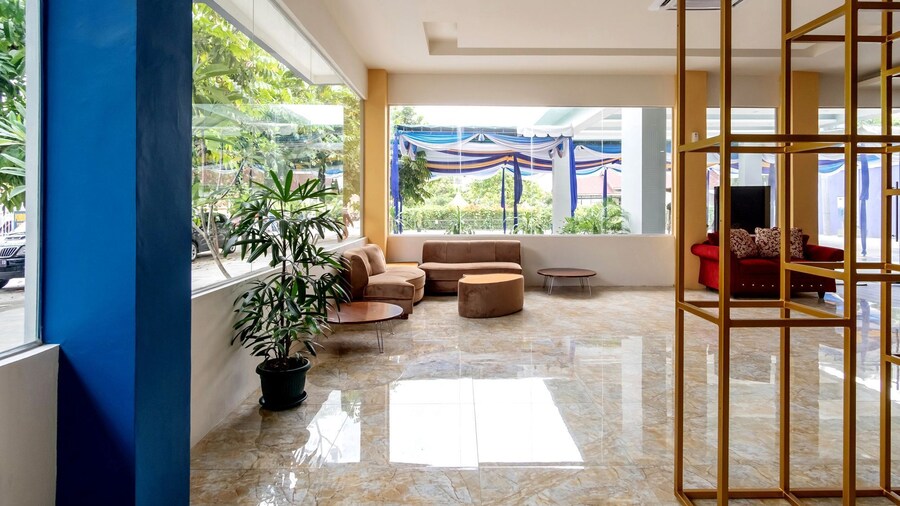 OYO 94746 Raz Residence