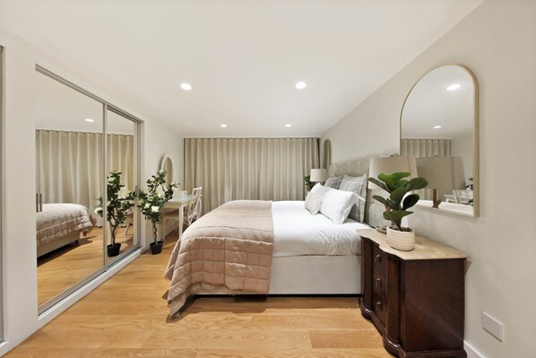 2 habitaciones, tabla de planchar con plancha, wifi y ropa de cama