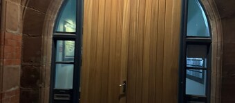 Spacious 3-Bed Seaside Retreat – Walk to Beach, Sleeps 6, Free Parking