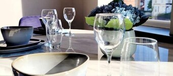 Spacious 3-Bed Seaside Retreat – Walk to Beach, Sleeps 6, Free Parking