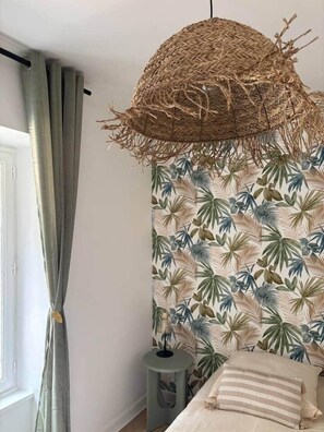 1 chambre, fer et planche à repasser, Wi-Fi, draps fournis