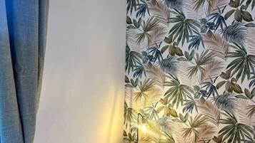 1 chambre, fer et planche Ă repasser, Wi-Fi, draps fournis