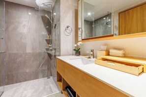 Bathroom - Laguna Beachside residences apartamens (Choeng Thale)