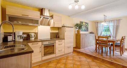 Pension 'Schmidt' with Lake View, Private Terrace and Wi-Fi