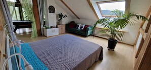 2 chambres, fer et planche à repasser, Wi-Fi, literie fournie