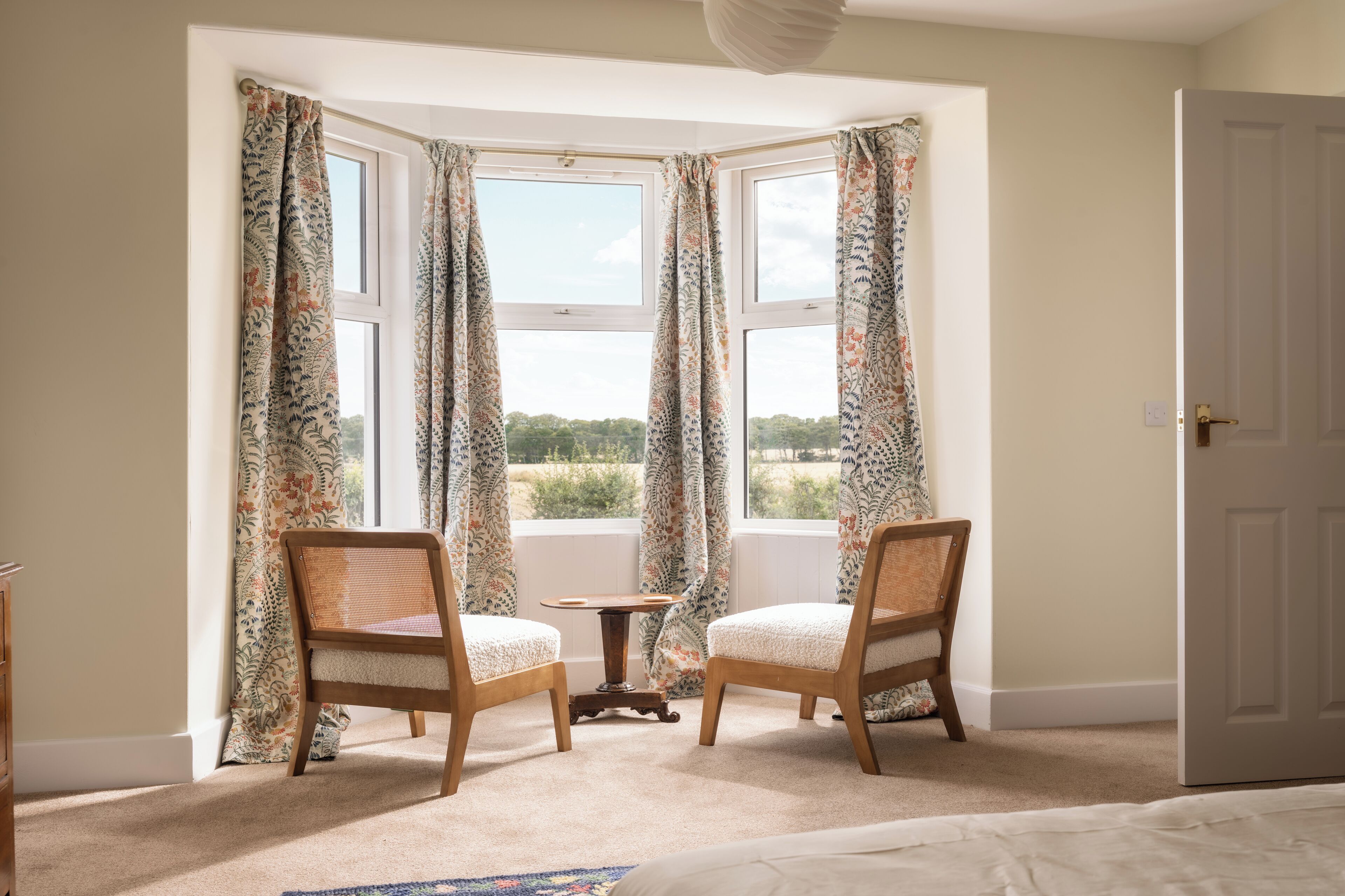 熨斗/熨衣板、WiFi、床单