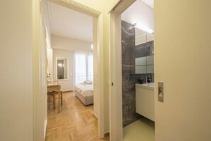 Tabla de planchar con plancha y wifi gratis 