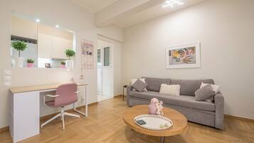 Iron/ironing board, free WiFi