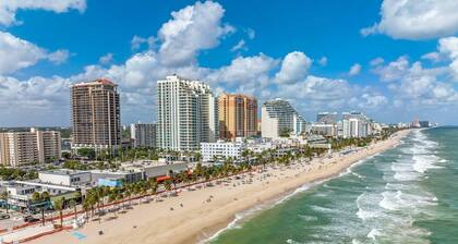 Poolside Palms Villa