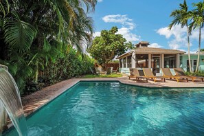 Pool - Poolside Palms Villa 🌴 Resort-Style Pool | Near Beach 🏖️ (Fort Lauderdale)