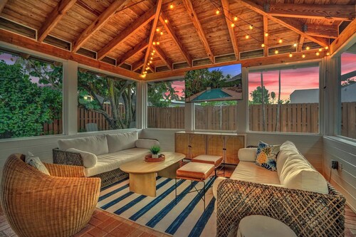 Poolside Palms Villa 🌴 Resort-Style Pool | Near Beach 🏖️