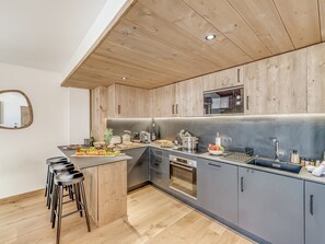 Fridge, microwave, dishwasher