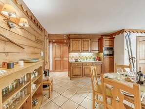 Refrigerador, horno, parrilla de estufa y lavavajillas