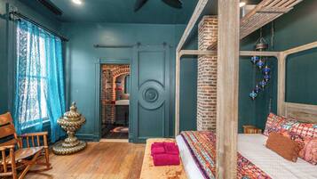 Apartment, 1 King Bed, Kitchen (Timeless on Main 2) | 1 bedroom, individually decorated, individually furnished