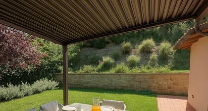 Stunning Loft nestled in the Tuscan countryside 15 minutes walk from the center.