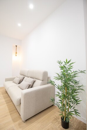 Interior - Bedtime Suites 2 by Concept Flats (Valencia)