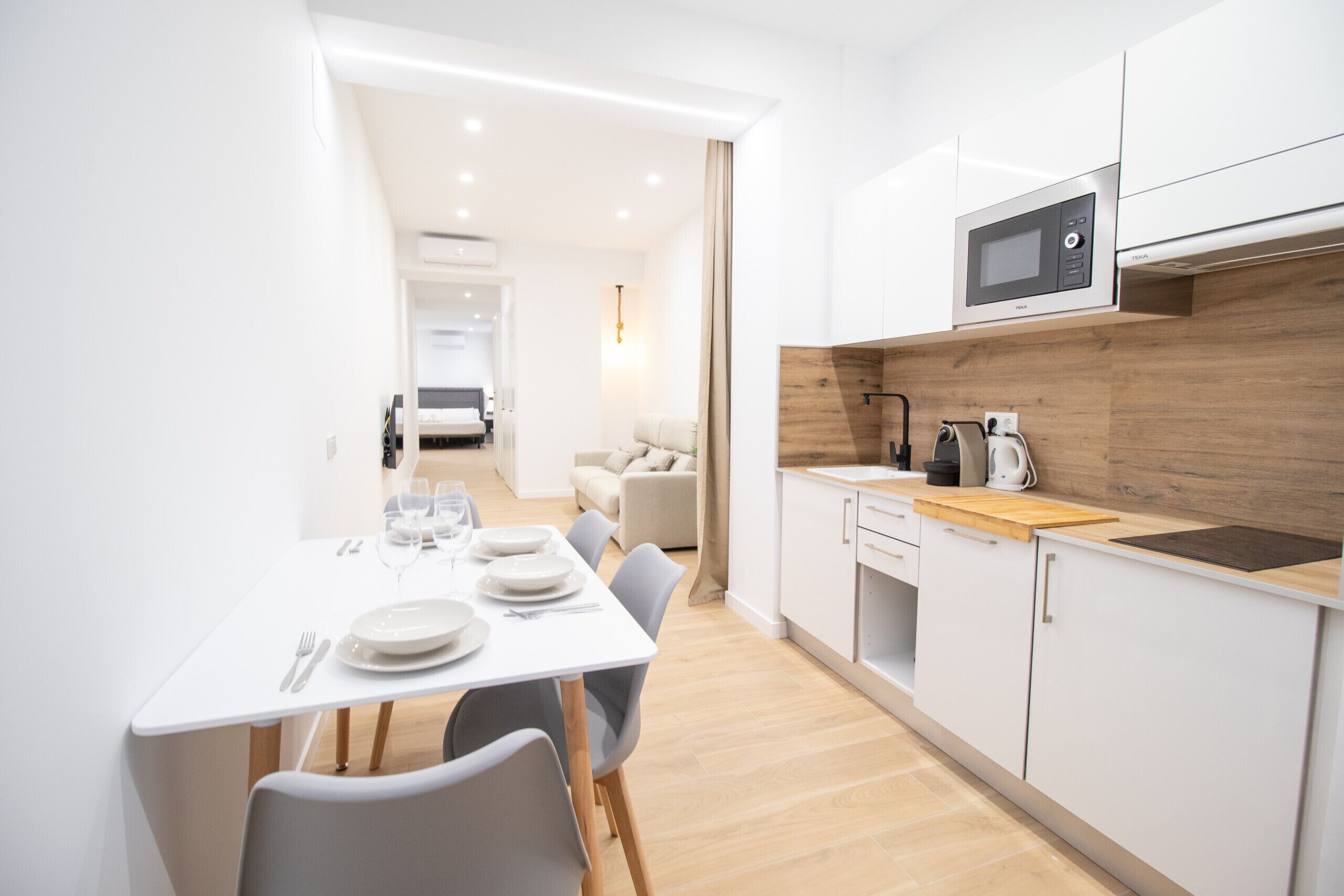 Fridge, microwave, dishwasher, coffee/tea maker