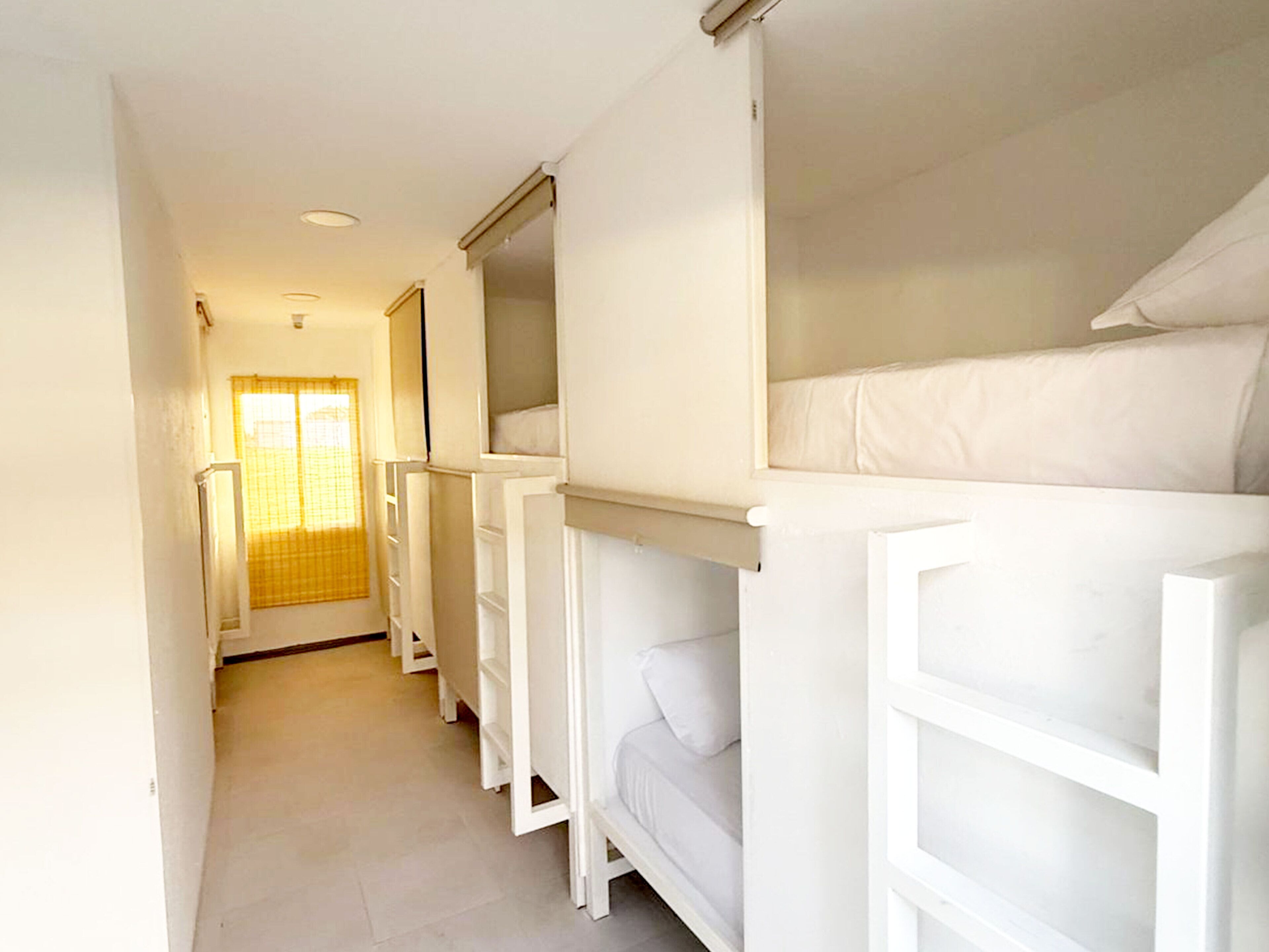 1 habitación, acceso a internet y ropa de cama 