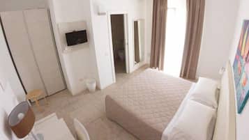 Comfort Double Room | In-room safe, desk, blackout curtains, soundproofing