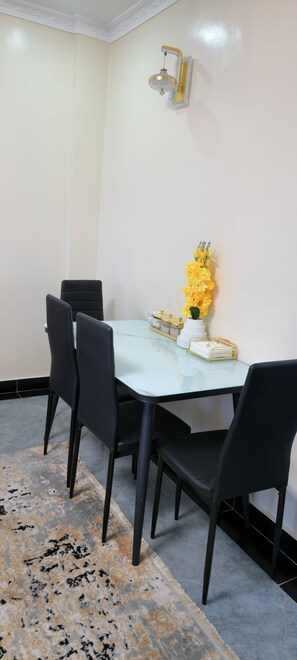 تناول الطعام