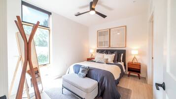 Blackout curtains, free WiFi