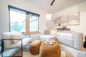 Suite, 1 cama Queen size, para no fumadores | Área de sala de estar