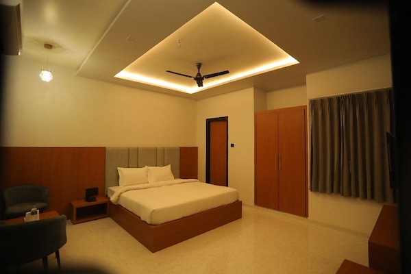 Insonorización y tabla de planchar con plancha