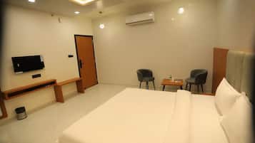 Insonorización y tabla de planchar con plancha