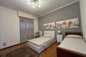 2 Schlafzimmer, Bügeleisen/Bügelbrett, WLAN, Bettwäsche