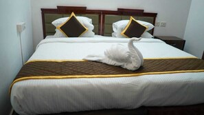 Economy Single Room | Desk, free WiFi - Pournami Inn (Chengannur)