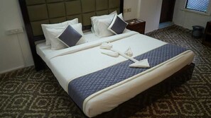 Economy Single Room | Desk, free WiFi - Pournami Inn (Chengannur)