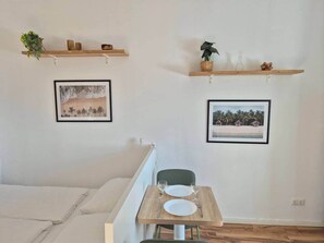 1 bedroom, iron/ironing board, free WiFi, bed sheets - Studio 2 - Apartments at the castle (Oberschleißheim)