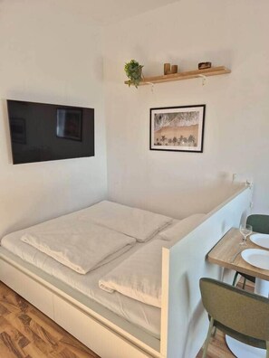 1 Schlafzimmer, Bügeleisen/Bügelbrett, kostenloses WLAN, Bettwäsche