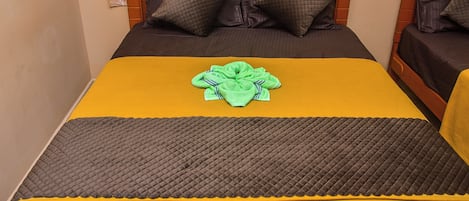 Egyptian cotton sheets, premium bedding, free WiFi