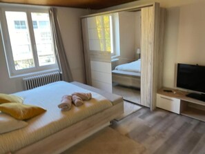 Apartment, 2 Bedrooms, Non Smoking, City View | Desk, laptop workspace, iron/ironing board, free WiFi - BLISS Basel Residence (Binningen)