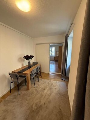 Dining - BLISS Basel Residence (Binningen)