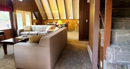 Mountain Getaway - Hidden Creek Chalet
