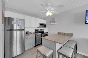 Microwave, dishwasher