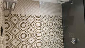 Executive Double Room, Balcony | Bathroom