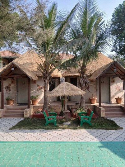 HV BEACH RESORT