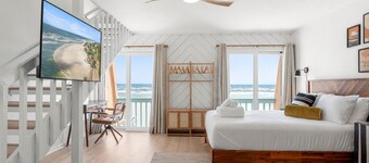 7 Steps to Sand -Beachfront Home on Matanzas Inlet w/ Deck, Balcony, Beach Gear