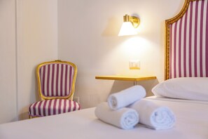 Apartment (2 Bedrooms) | 2 bedrooms, bed sheets