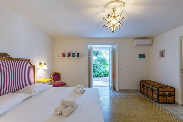 Apartment (2 Bedrooms)